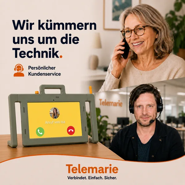 Persönlicher Telemarie Kundenservice unterstützt eine Seniorin bei Fragen zum Senioren-Tablet.